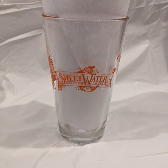Sweetwater Pint Glasses, Set of 2, 2014 Fall IPA Tour, Great Condition - Picture 6 of 6